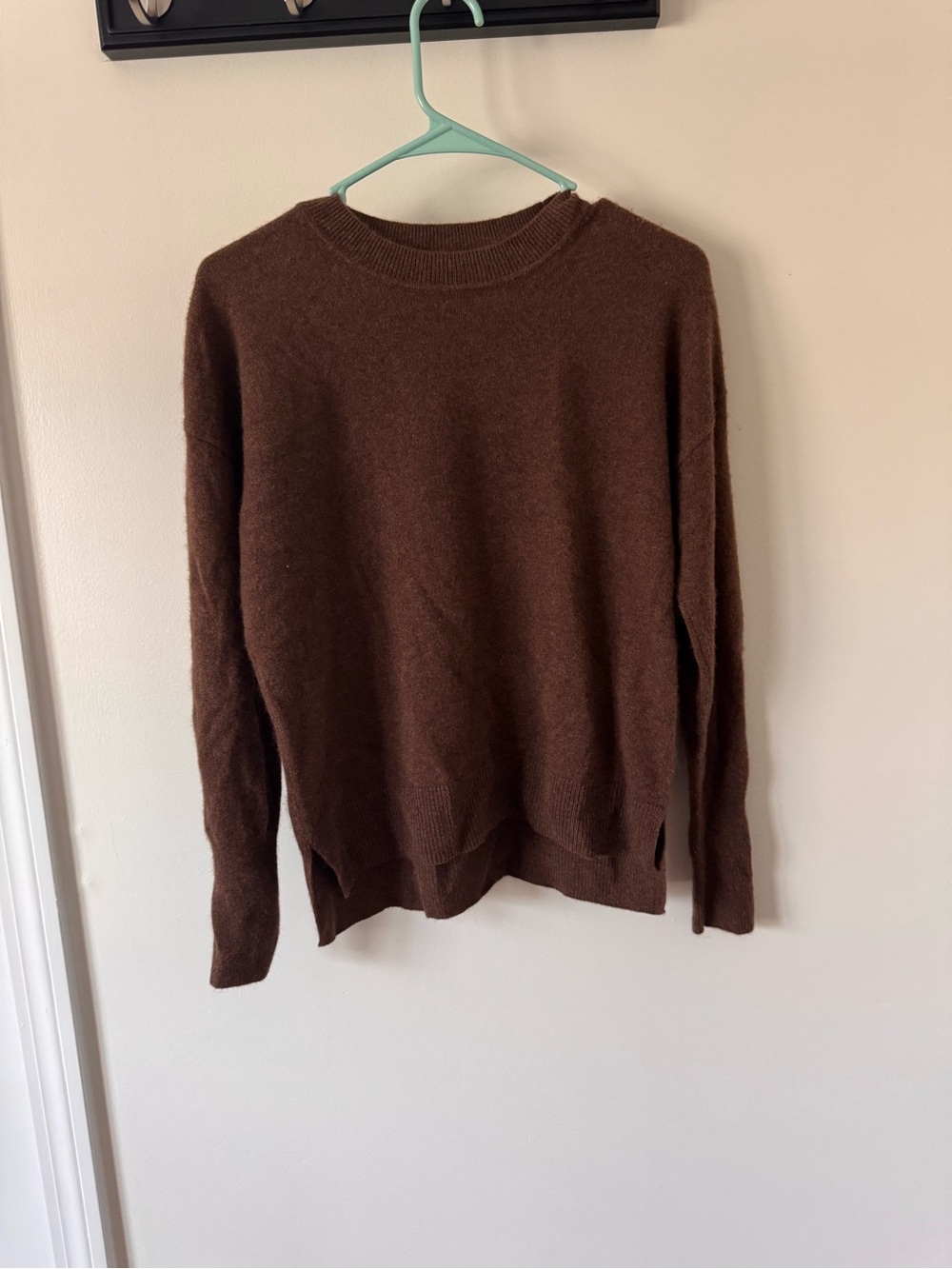 Tahari Brown Crewneck Sweater